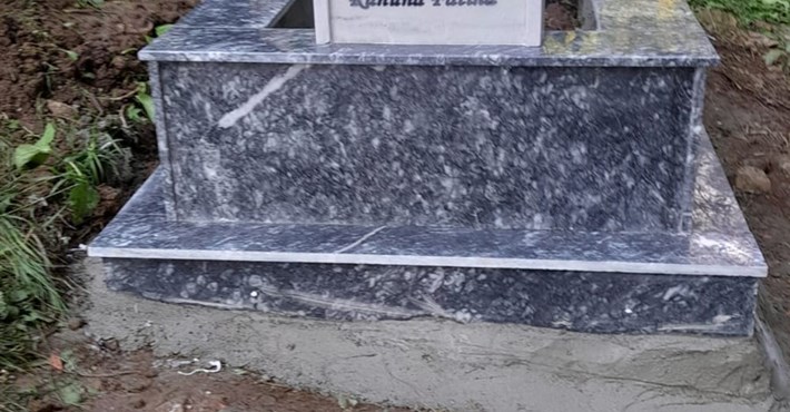 BURSA SİYAHI MERMER MEZARI MODELİMİZ